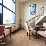 Four Points By Sheraton Montreal Centre-Ville